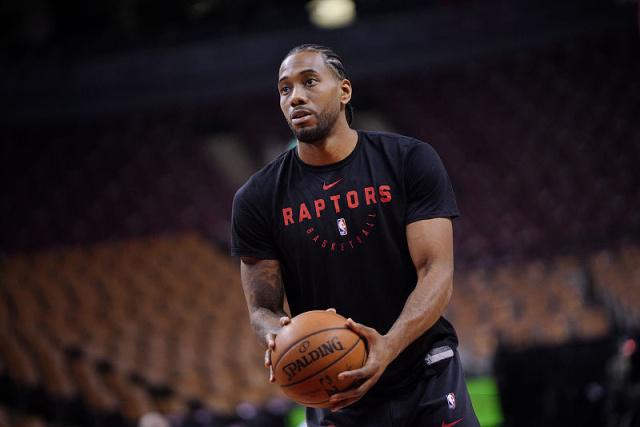 形成双控卫 形成双控卫